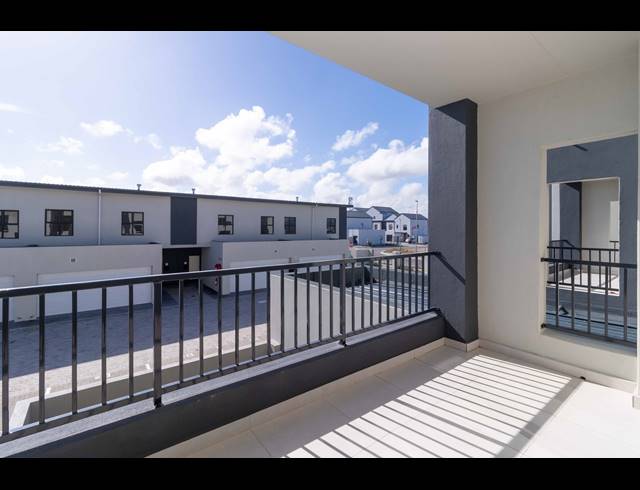 3 BEDROOM APARTMENT TO LET IN SANDOWN
